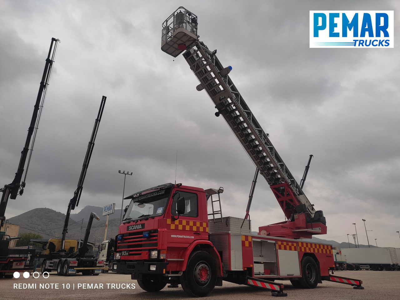 SCANIA G93 250 ESCALERA BOMBEROS - Camion de pompier: photos 1 SCANIA G93 250 ESCALERA BOMBEROS - Camion de pompier: photos 1