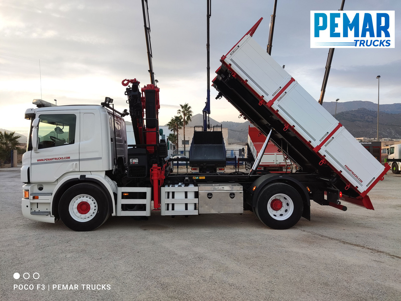 Camion grue SCANIA P 280 GRUA BASCULANTE 18T EURO 6: photos 10