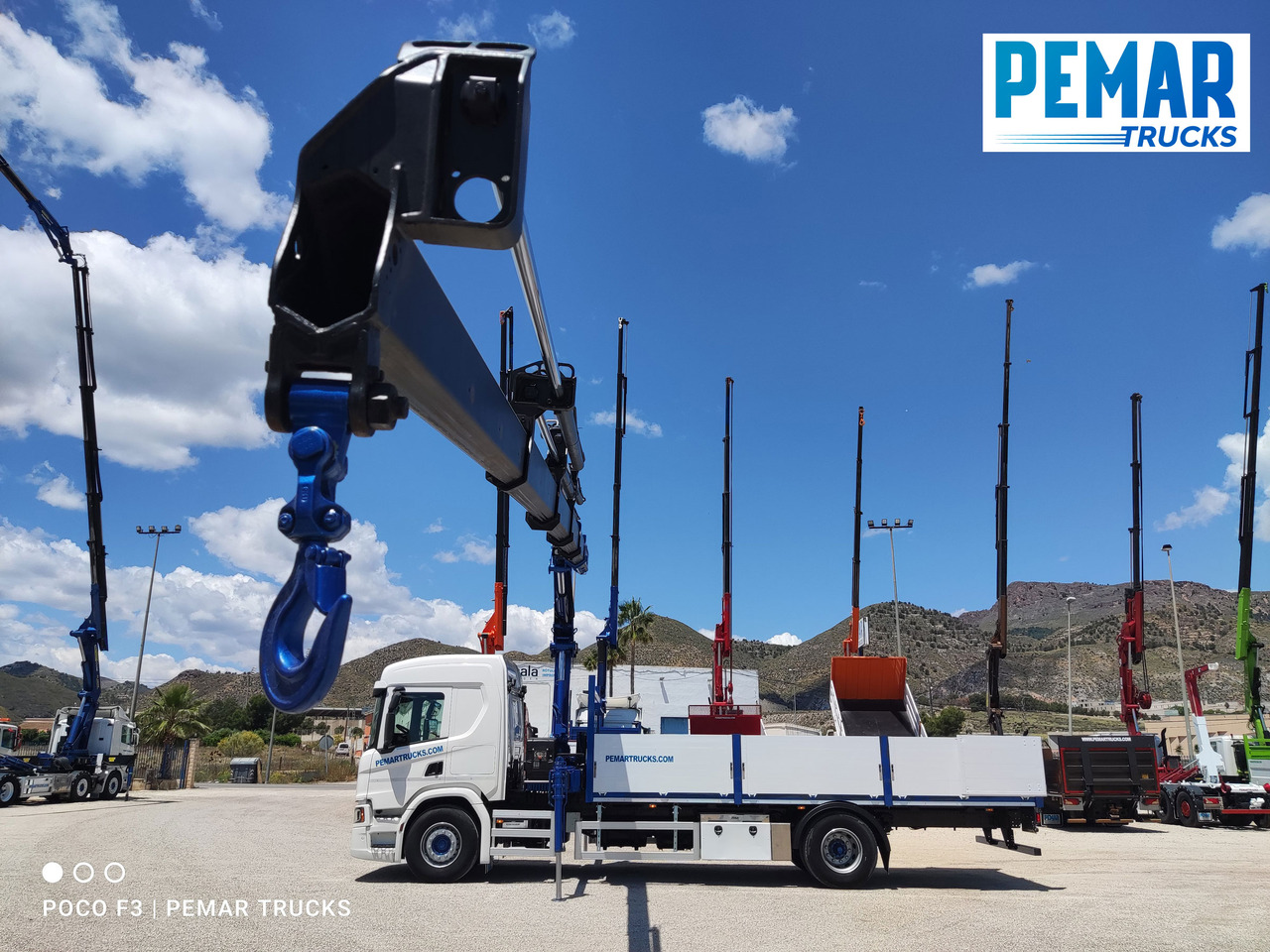 Camion plateau, Camion grue SCANIA P 370 4X2 GRUA CAJA FIJA: photos 22