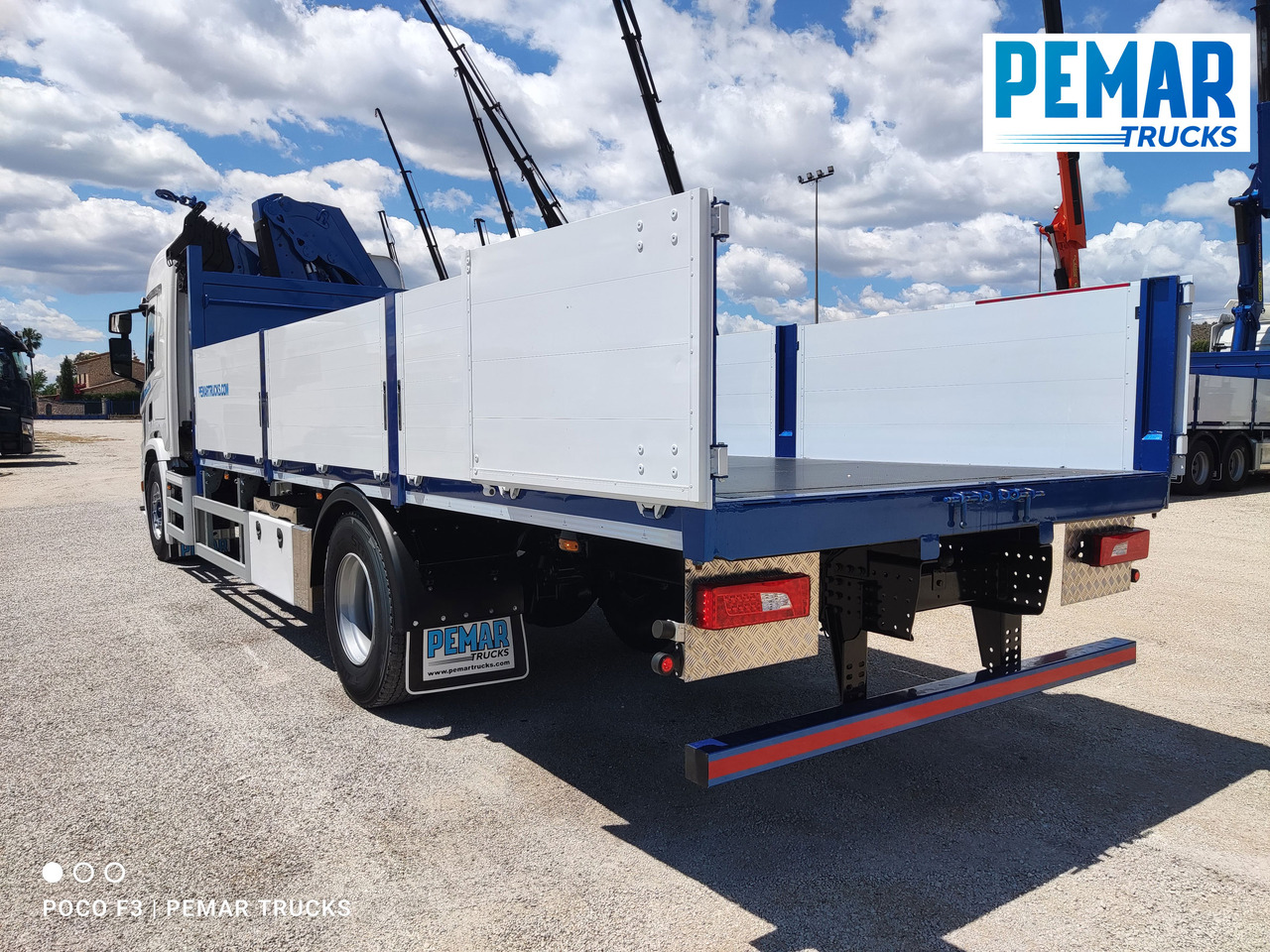 Camion plateau, Camion grue SCANIA P 370 4X2 GRUA CAJA FIJA: photos 10