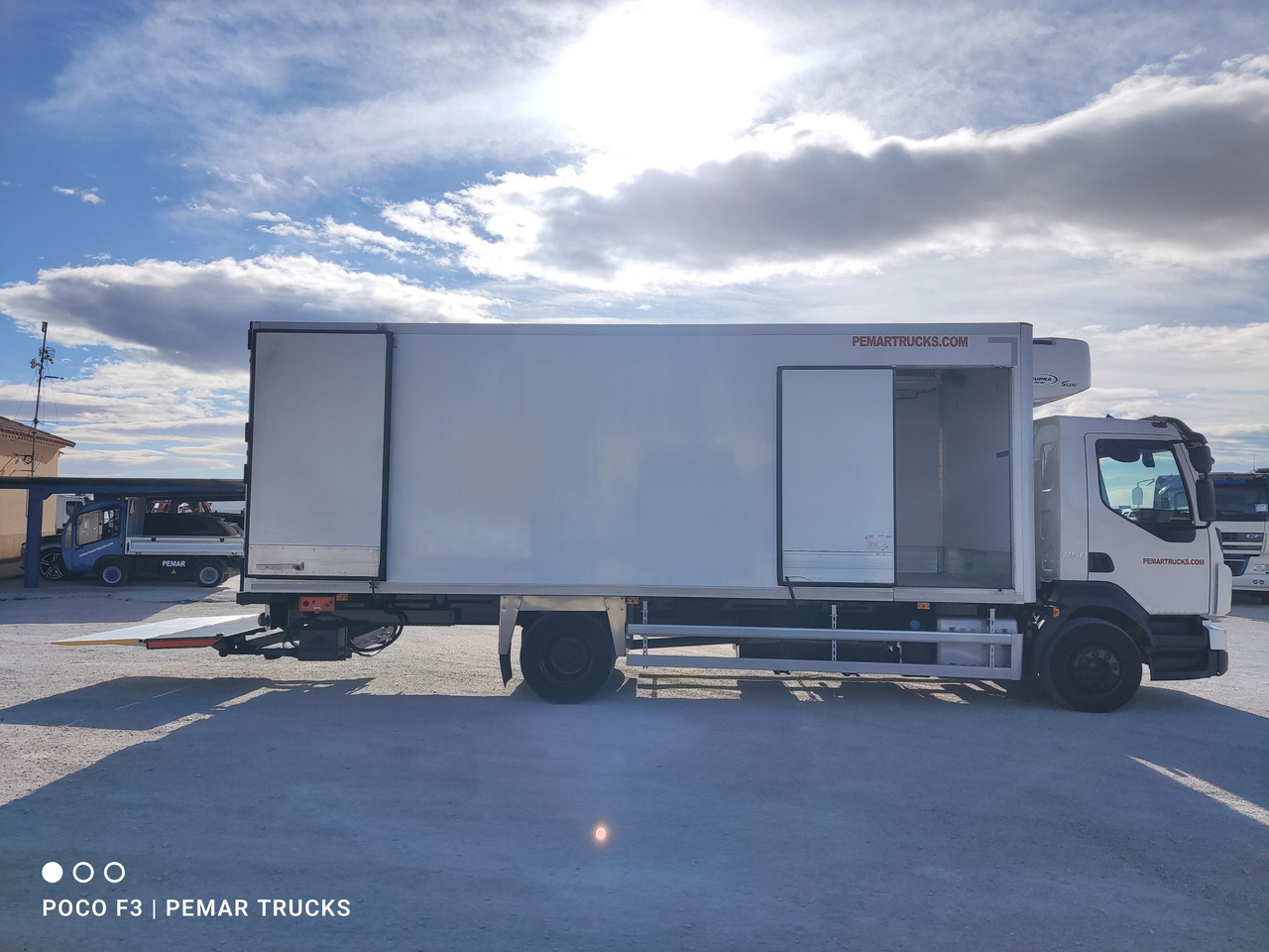 Camion frigorifique VOLVO FL 250 FRIGORIFICO 12T EURO 6: photos 14