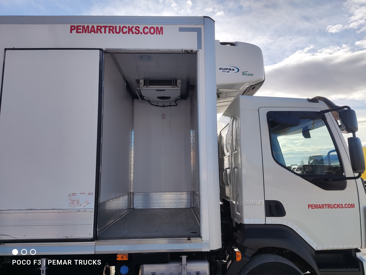 Camion frigorifique VOLVO FL 250 FRIGORIFICO 12T EURO 6: photos 15