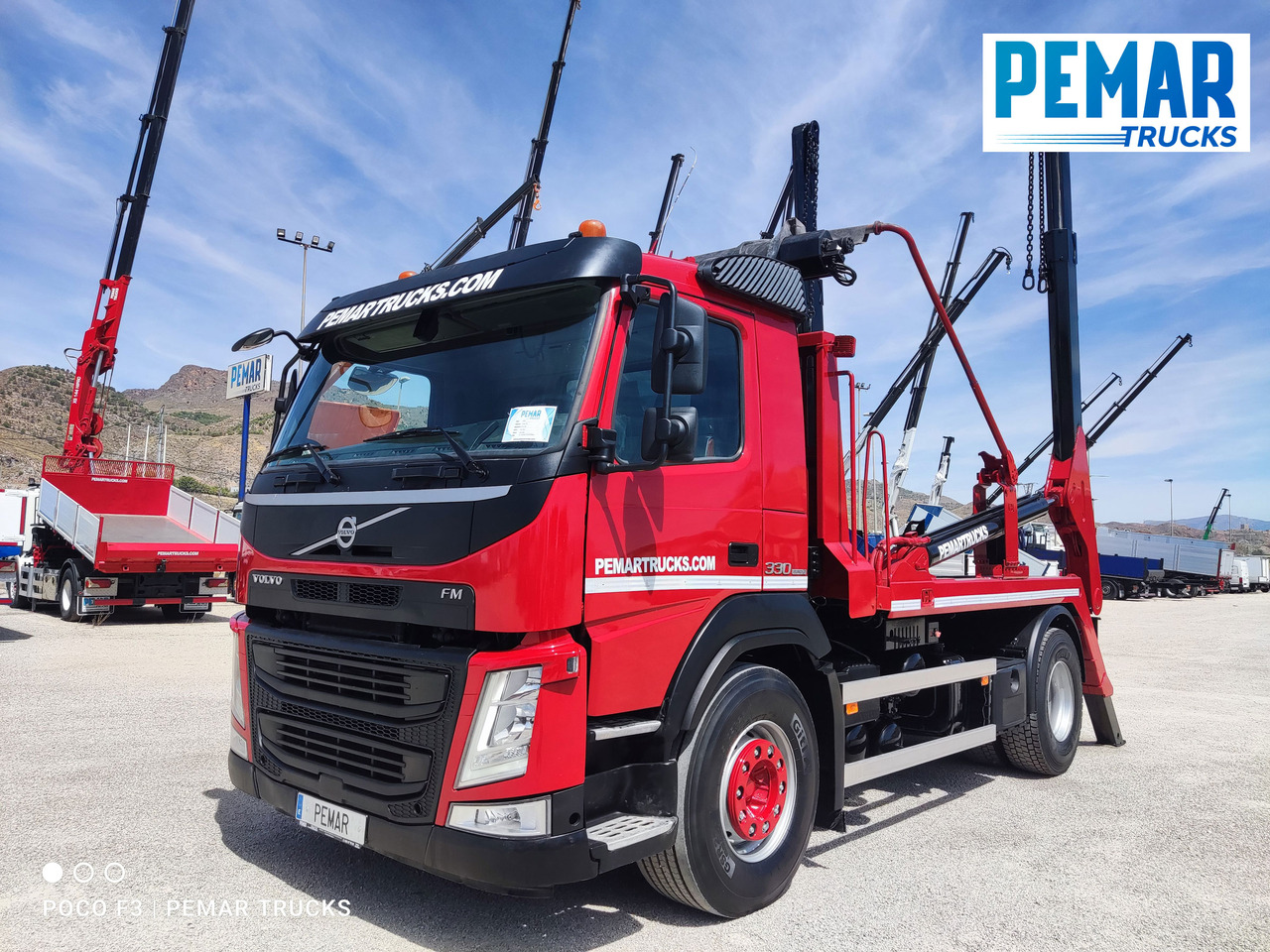 VOLVO FM 330 PORTACONTENEDOR CADENAS 18T - Camion multibenne: photos 1 VOLVO FM 330 PORTACONTENEDOR CADENAS 18T - Camion multibenne: photos 1
