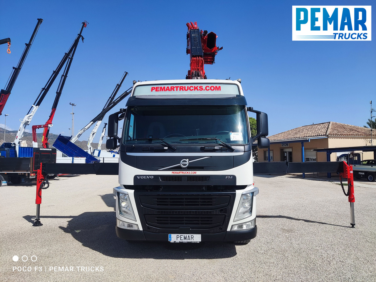 VOLVO FM 500 8X2 GRUA CAJA FIJA 32T - Camion grue: photos 2 VOLVO FM 500 8X2 GRUA CAJA FIJA 32T - Camion grue: photos 2