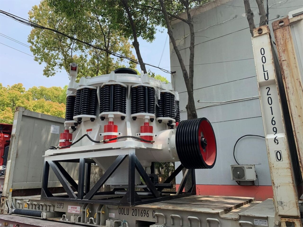 Kinglink 5.5 Feet Symons Cone Crusher KLC1680 - Concasseur à cône: photos 2 Kinglink 5.5 Feet Symons Cone Crusher KLC1680 - Concasseur à cône: photos 2