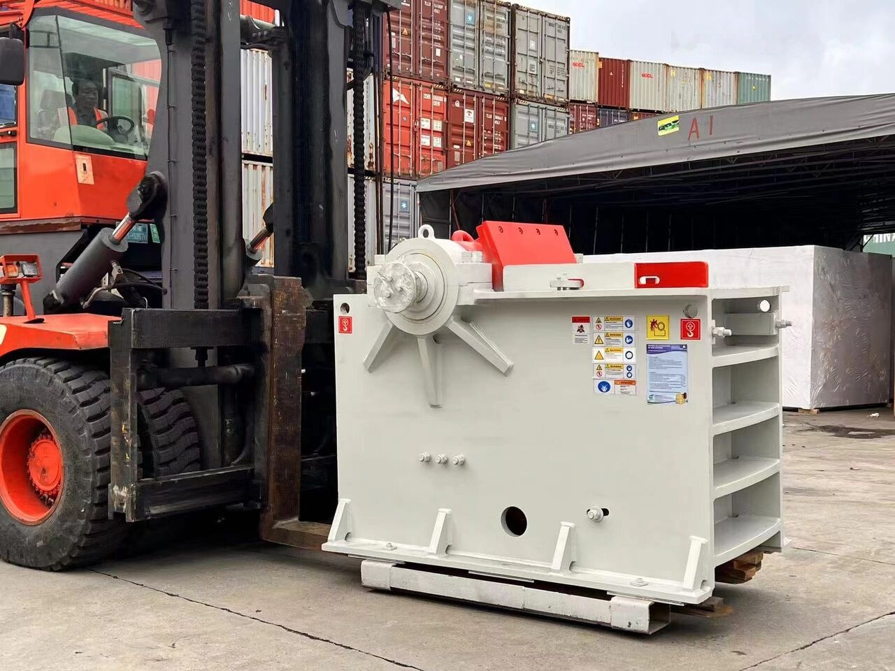 Kinglink PE2436 | PE600x900 Jaw Crusher for Stone Crushing Plant - Concasseur à mâchoires: photos 1 Kinglink PE2436 | PE600x900 Jaw Crusher for Stone Crushing Plant - Concasseur à mâchoires: photos 1