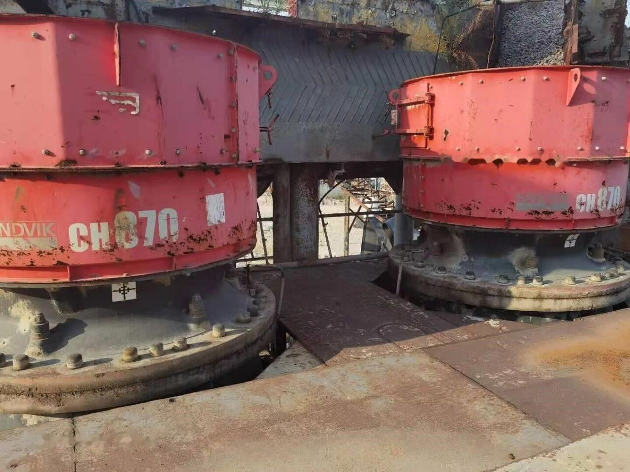 Sandvik CH870 - Concasseur à cône: photos 1 Sandvik CH870 - Concasseur à cône: photos 1