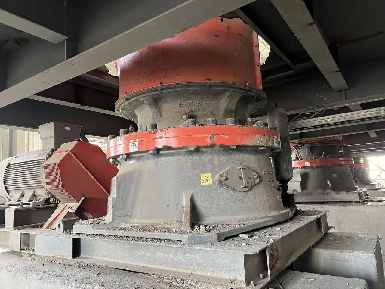 Sandvik Original CH440 Hydrocone - Concasseur à cône: photos 3 Sandvik Original CH440 Hydrocone - Concasseur à cône: photos 3