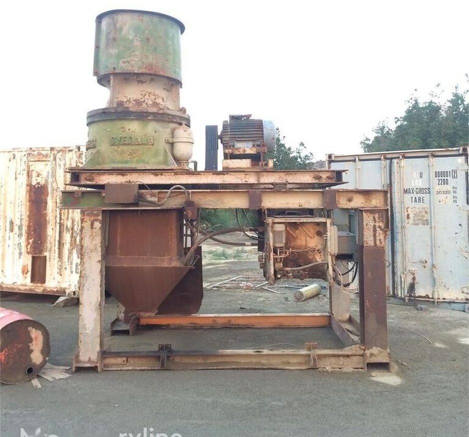 Svedala-Demag H3000 - Concasseur à cône: photos 1 Svedala-Demag H3000 - Concasseur à cône: photos 1