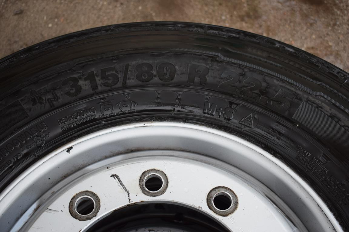 CONTINENTAL 315 / 80 R 22,5 FRONT - DOT 44/16 - Pneu pour Camion: photos 5 CONTINENTAL 315 / 80 R 22,5 FRONT - DOT 44/16 - Pneu pour Camion: photos 5