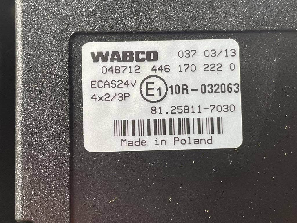 MAN ECAS 4x2/3P - 81.25811-7030 - Bloc de gestion pour Camion: photos 2 MAN ECAS 4x2/3P - 81.25811-7030 - Bloc de gestion pour Camion: photos 2