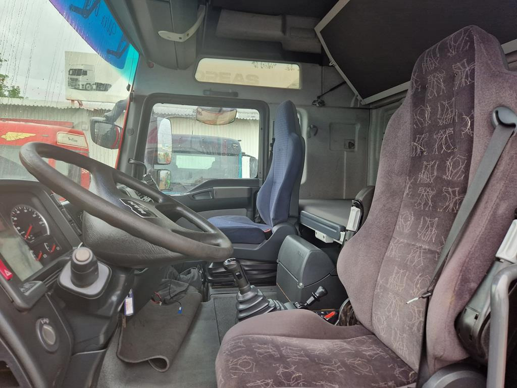 MAN TGA - HIGH - Cabine pour Camion: photos 4 MAN TGA - HIGH - Cabine pour Camion: photos 4