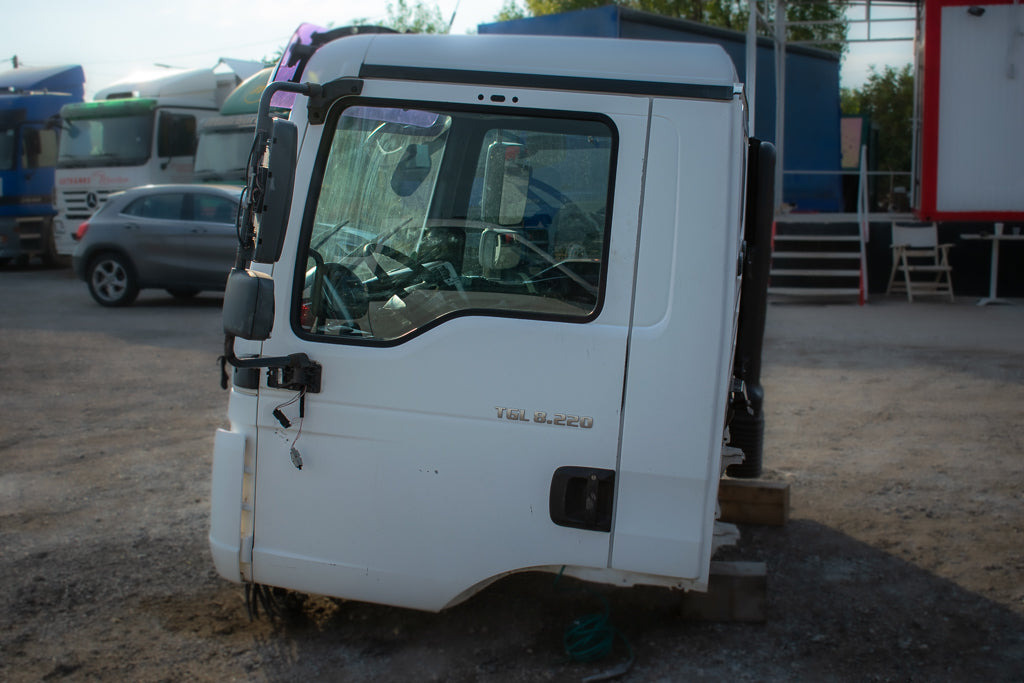 MAN TGL 8.220 - Cabine pour Camion: photos 3 MAN TGL 8.220 - Cabine pour Camion: photos 3