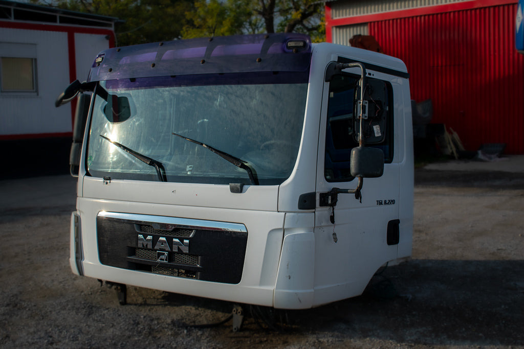 MAN TGL 8.220 - Cabine pour Camion: photos 1 MAN TGL 8.220 - Cabine pour Camion: photos 1
