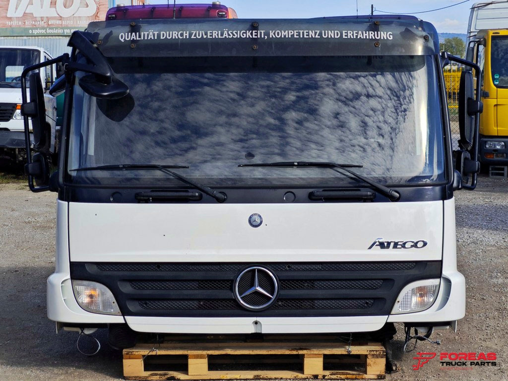 MERCEDES-BENZ ATEGO 2 818 - Cabine pour Camion: photos 2 MERCEDES-BENZ ATEGO 2 818 - Cabine pour Camion: photos 2