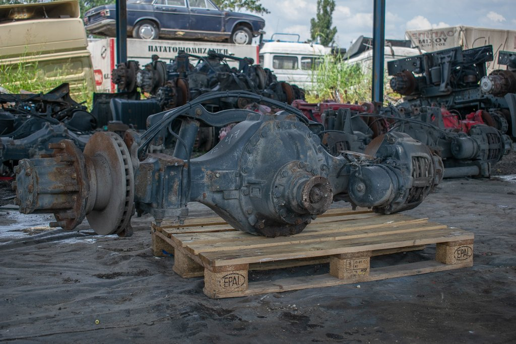 MERCEDES-BENZ DIFFERENTIAL ATEGO 8 HOLE - Transmission pour Camion: photos 2 MERCEDES-BENZ DIFFERENTIAL ATEGO 8 HOLE - Transmission pour Camion: photos 2