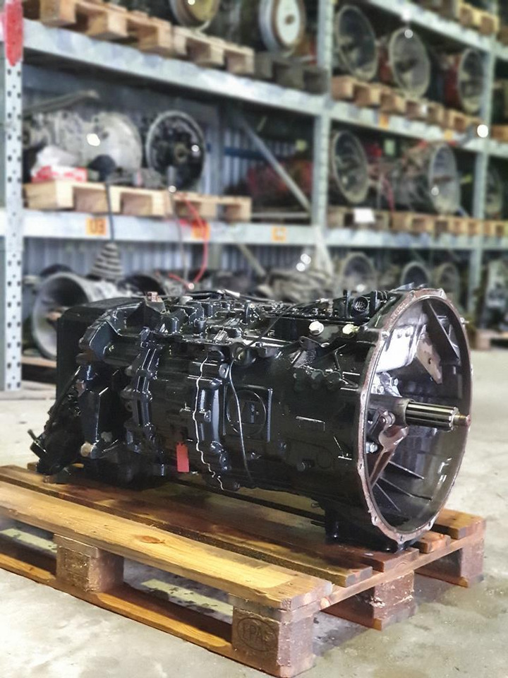 ZF ASTRONIC 12 AS 2301 IT FOR MAN - WITH INTARDER - Boîte de vitesse pour Camion: photos 1 ZF ASTRONIC 12 AS 2301 IT FOR MAN - WITH INTARDER - Boîte de vitesse pour Camion: photos 1