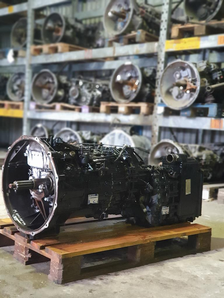 ZF ASTRONIC 12 AS 2301 IT FOR MAN - WITH INTARDER - Boîte de vitesse pour Camion: photos 3 ZF ASTRONIC 12 AS 2301 IT FOR MAN - WITH INTARDER - Boîte de vitesse pour Camion: photos 3