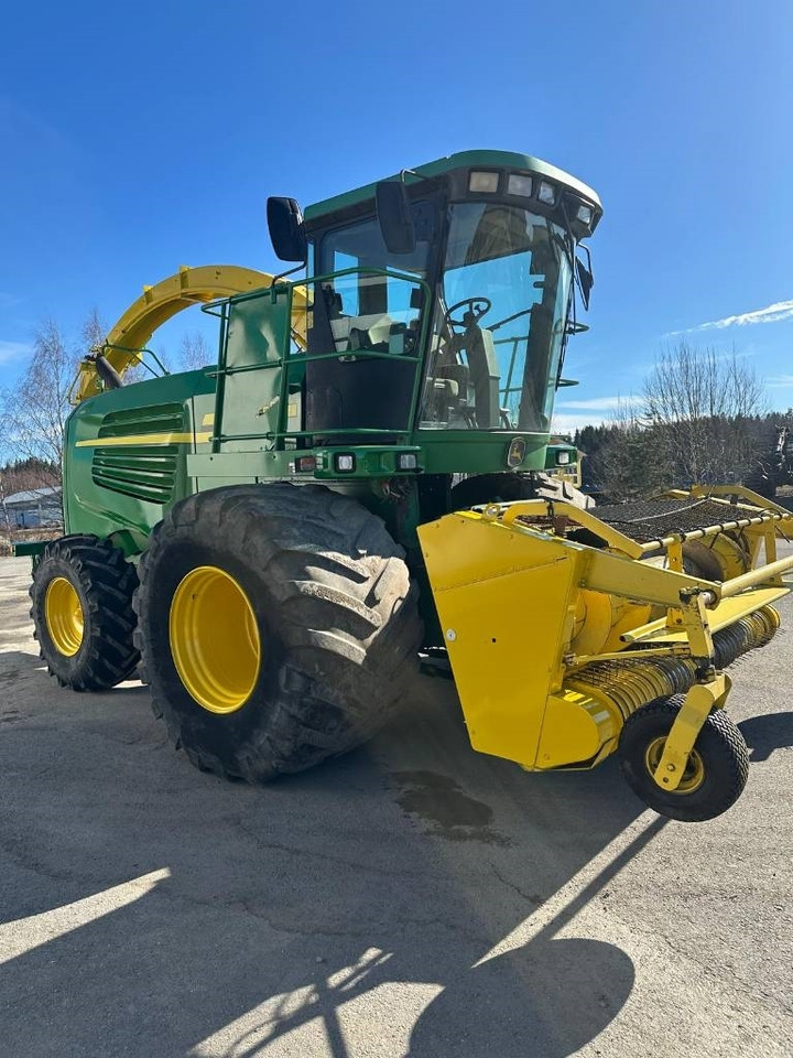 Ensileuse John Deere 7200: photos 6 Ensileuse John Deere 7200: photos 6