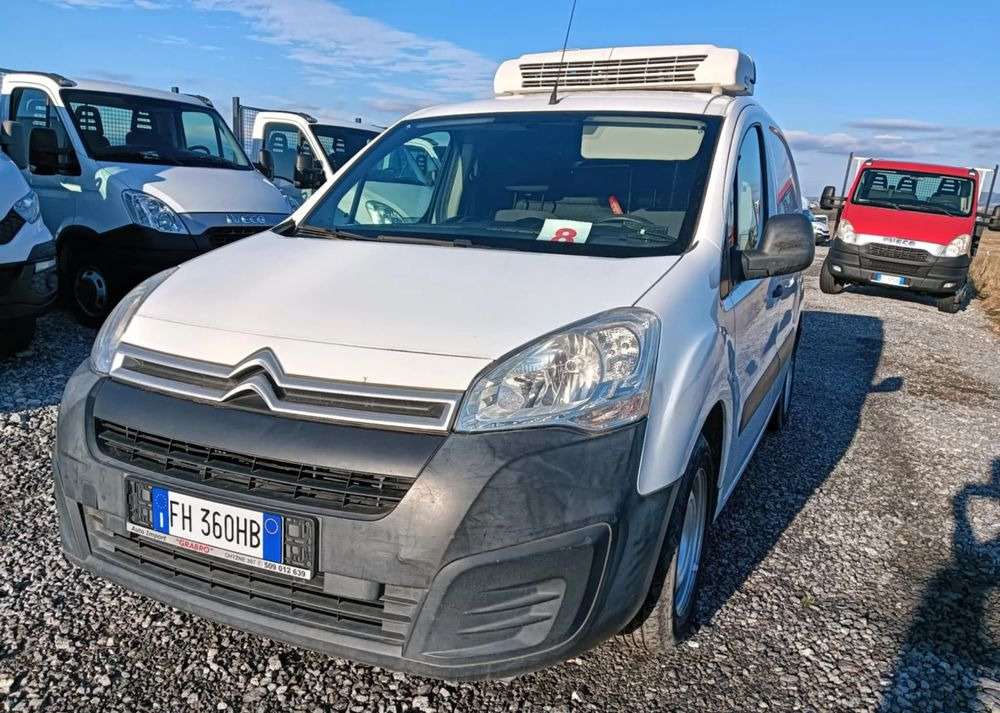 Citroën BERLINGO/ PEUGEOT PARTNER - Utilitaire frigorifique: photos 2 Citroën BERLINGO/ PEUGEOT PARTNER - Utilitaire frigorifique: photos 2