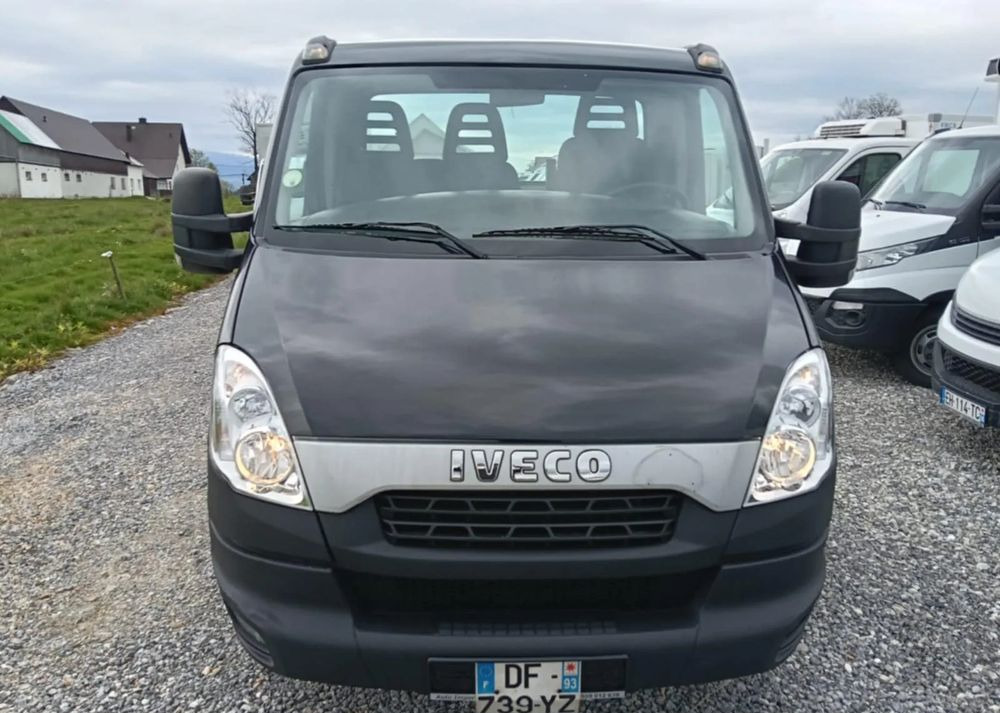 Iveco 35C13, 35C12, 35C15 - Châssis cabine: photos 2 Iveco 35C13, 35C12, 35C15 - Châssis cabine: photos 2