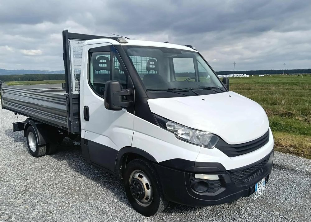 Iveco DAILY 35C14, 35C13, 35C12, 35C15 - Utilitaire benne: photos 2 Iveco DAILY 35C14, 35C13, 35C12, 35C15 - Utilitaire benne: photos 2