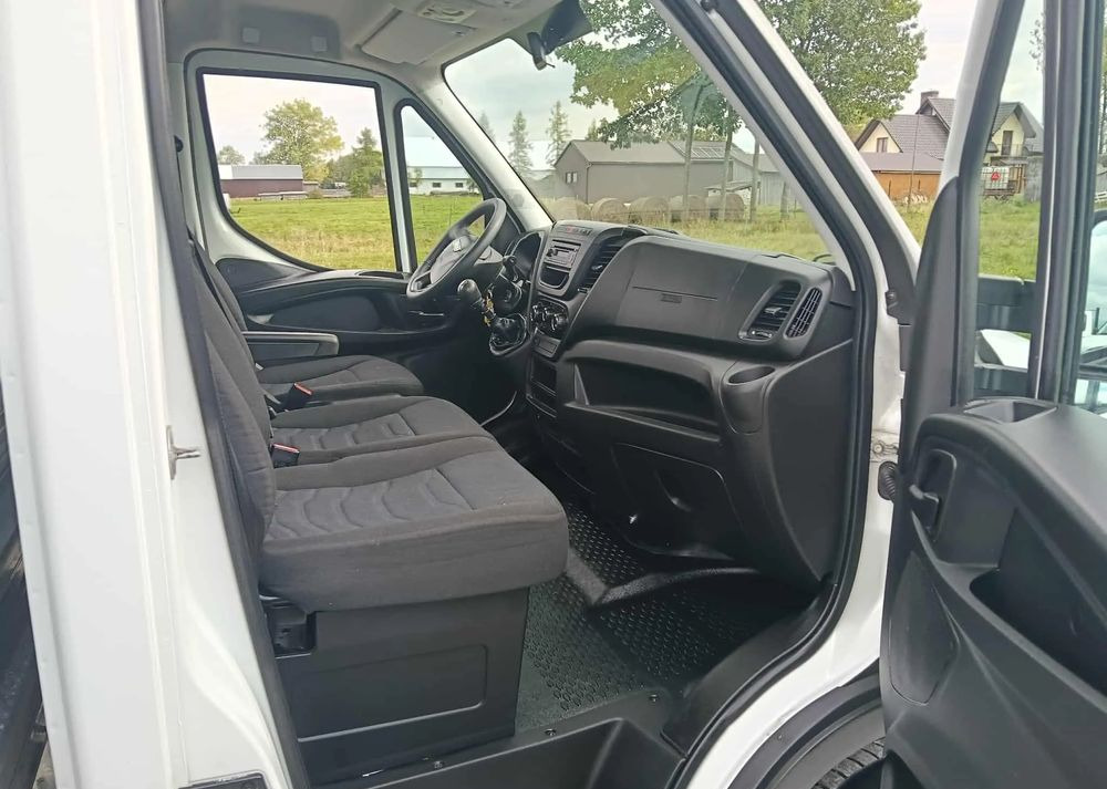 Crédit-bail de Iveco DAILY 35C14, 35C13, 35C12, 35C15 Iveco DAILY 35C14, 35C13, 35C12, 35C15: photos 11 Crédit-bail de Iveco DAILY 35C14, 35C13, 35C12, 35C15 Iveco DAILY 35C14, 35C13, 35C12, 35C15: photos 11