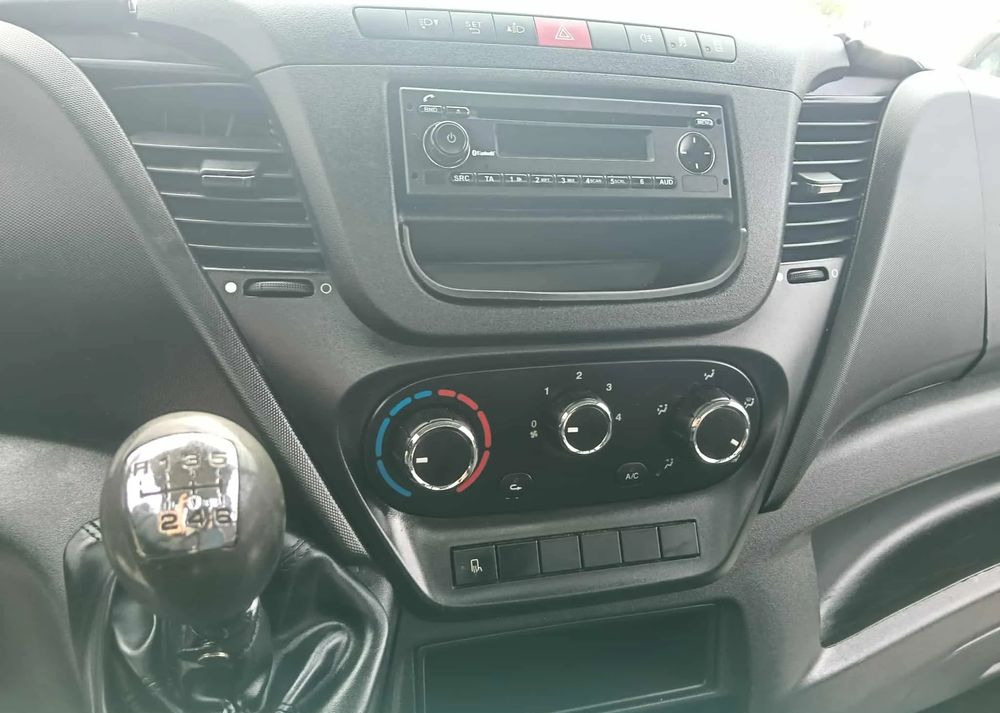 Crédit-bail de Iveco DAILY 35C14, 35C13, 35C12, 35C15 Iveco DAILY 35C14, 35C13, 35C12, 35C15: photos 9 Crédit-bail de Iveco DAILY 35C14, 35C13, 35C12, 35C15 Iveco DAILY 35C14, 35C13, 35C12, 35C15: photos 9