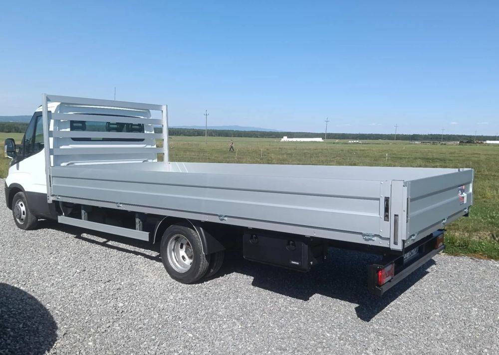 Utilitaire plateau Iveco DAILY 35C14, 35C13, 35C15, 35C12: photos 8