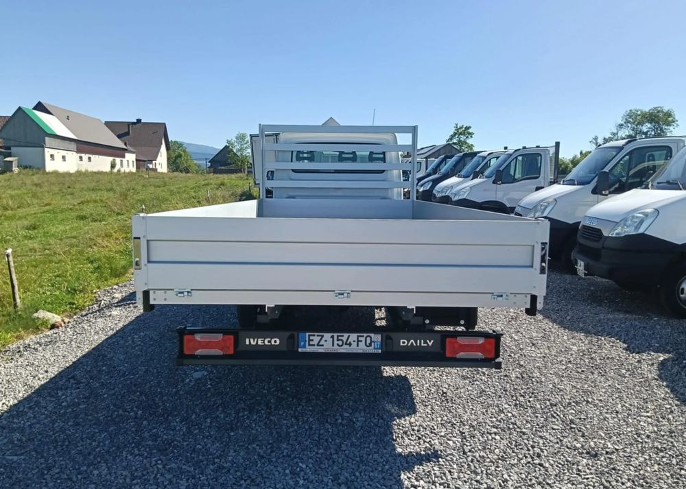 Utilitaire plateau Iveco DAILY 35C14, 35C13, 35C15, 35C12: photos 12