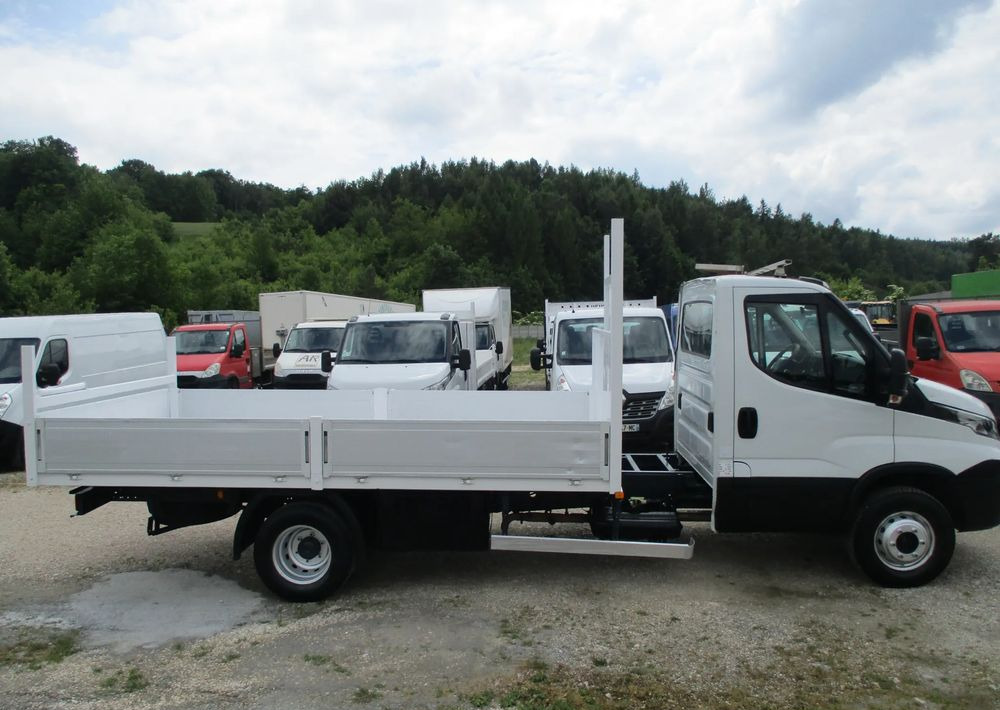 Iveco Daily 3.0 na bliźniaku 70C18 skrzynia, laweta, rama, HDS, 70-180 kiper - Camion plateau: photos 3 Iveco Daily 3.0 na bliźniaku 70C18 skrzynia, laweta, rama, HDS, 70-180 kiper - Camion plateau: photos 3