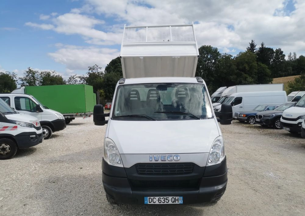 Iveco Daily 35C11 Kiper wywrotka Hak Bliźniak sprowadzony 35C12 - Utilitaire benne: photos 2 Iveco Daily 35C11 Kiper wywrotka Hak Bliźniak sprowadzony 35C12 - Utilitaire benne: photos 2