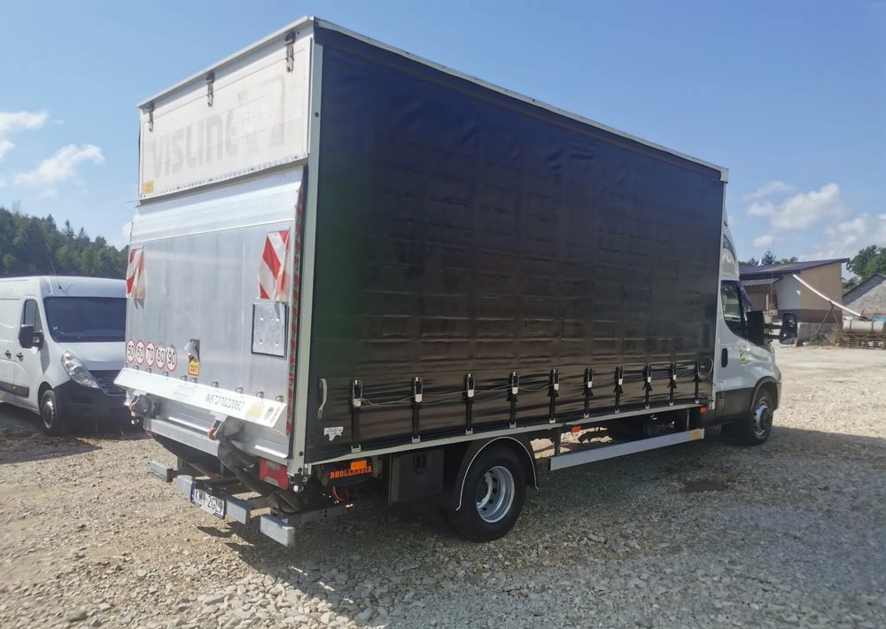 Iveco Daily 70C18 firana Winda 1.000kg Dhollandia wejkama 12pal - Camion à rideaux coulissants: photos 2 Iveco Daily 70C18 firana Winda 1.000kg Dhollandia wejkama 12pal - Camion à rideaux coulissants: photos 2