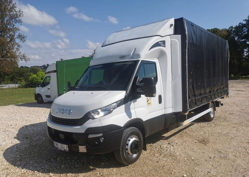 Iveco Daily 70C18 firana Winda 1.000kg Dhollandia wejkama 12pal - Camion à rideaux coulissants: photos 1 Iveco Daily 70C18 firana Winda 1.000kg Dhollandia wejkama 12pal - Camion à rideaux coulissants: photos 1