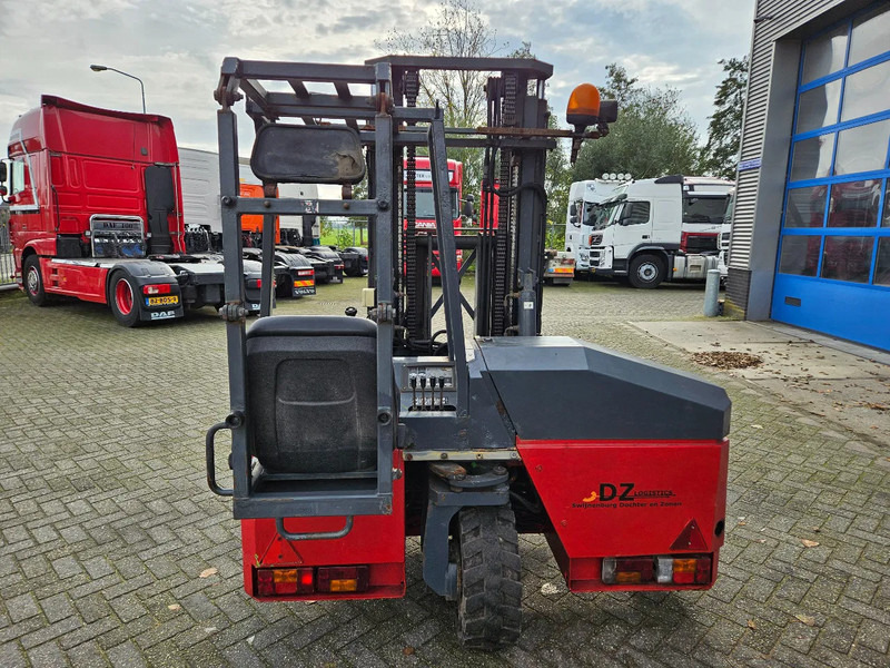 Kooiaap Z2-3-2528 Z2-3-2528 2.500 Kg Sideshift Positioner 3.925 draaiuren - Chariot embarqué: photos 4 Kooiaap Z2-3-2528 Z2-3-2528 2.500 Kg Sideshift Positioner 3.925 draaiuren - Chariot embarqué: photos 4