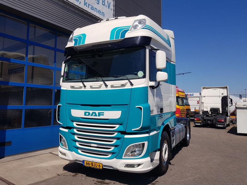 DAF XF 460 ADR EX/II, EX/III, FL,OX and AT Leather Int. Night Airco - Tracteur routier: photos 2 DAF XF 460 ADR EX/II, EX/III, FL,OX and AT Leather Int. Night Airco - Tracteur routier: photos 2