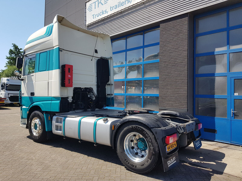 DAF XF 460 ADR EX/II, EX/III, FL,OX and AT Leather Int. Night Airco - Tracteur routier: photos 4 DAF XF 460 ADR EX/II, EX/III, FL,OX and AT Leather Int. Night Airco - Tracteur routier: photos 4