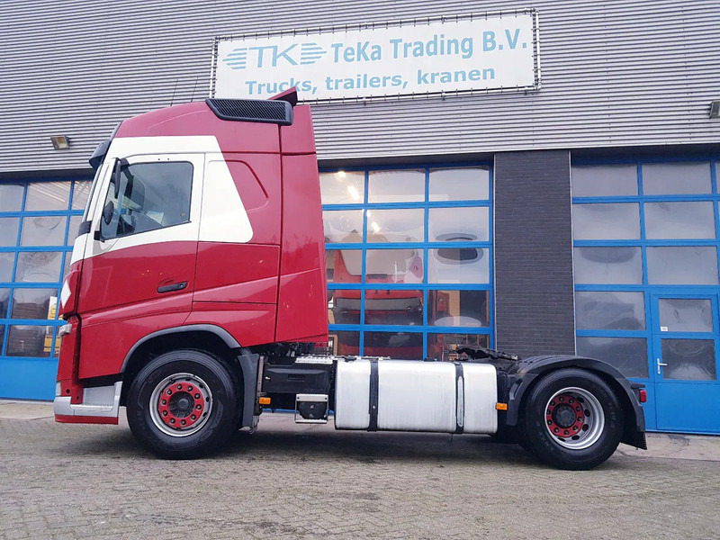 Volvo FH 460 Double Tank Apk TÜV - Tracteur routier: photos 3 Volvo FH 460 Double Tank Apk TÜV - Tracteur routier: photos 3