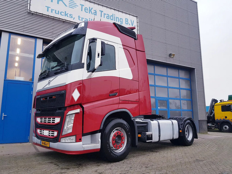 Volvo FH 460 Double Tank Apk TÜV - Tracteur routier: photos 1 Volvo FH 460 Double Tank Apk TÜV - Tracteur routier: photos 1