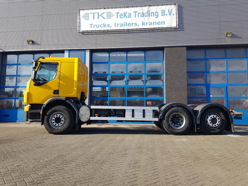 Volvo FE 300 EEV 6X2 Retarder Pto 234.000 KM - Châssis cabine: photos 3 Volvo FE 300 EEV 6X2 Retarder Pto 234.000 KM - Châssis cabine: photos 3