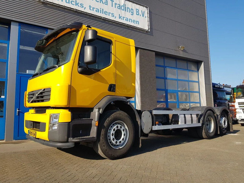 Volvo FE 300 EEV 6X2 Retarder Pto 234.000 KM TÜV - Châssis cabine: photos 1 Volvo FE 300 EEV 6X2 Retarder Pto 234.000 KM TÜV - Châssis cabine: photos 1
