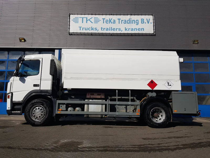 Volvo FM 9.340 Petrol, Diesel 17000 Ltr. 3 Compartementen - Camion citerne: photos 3 Volvo FM 9.340 Petrol, Diesel 17000 Ltr. 3 Compartementen - Camion citerne: photos 3