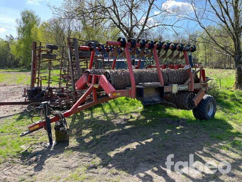 Kverneland Actiroll 830 Cambridge - Outils du sol: photos 1 Kverneland Actiroll 830 Cambridge - Outils du sol: photos 1