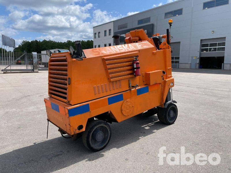 Wirtgen W500 - Travaux routiers: photos 1 Wirtgen W500 - Travaux routiers: photos 1