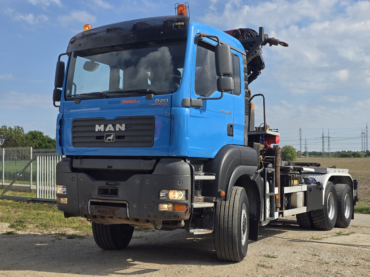 MAN TGA 33.430 6X6 / HMF 1823 K3+REM.CON./ HOOK SYSTEM 2x in stock - Camion ampliroll, Camion grue: photos 2 MAN TGA 33.430 6X6 / HMF 1823 K3+REM.CON./ HOOK SYSTEM 2x in stock - Camion ampliroll, Camion grue: photos 2