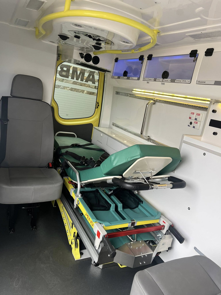 Ambulance MERCEDES-BENZ Sprinter 319 - AMBULANCE: photos 12