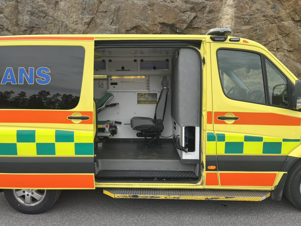 Ambulance MERCEDES-BENZ Sprinter 319 - AMBULANCE: photos 10