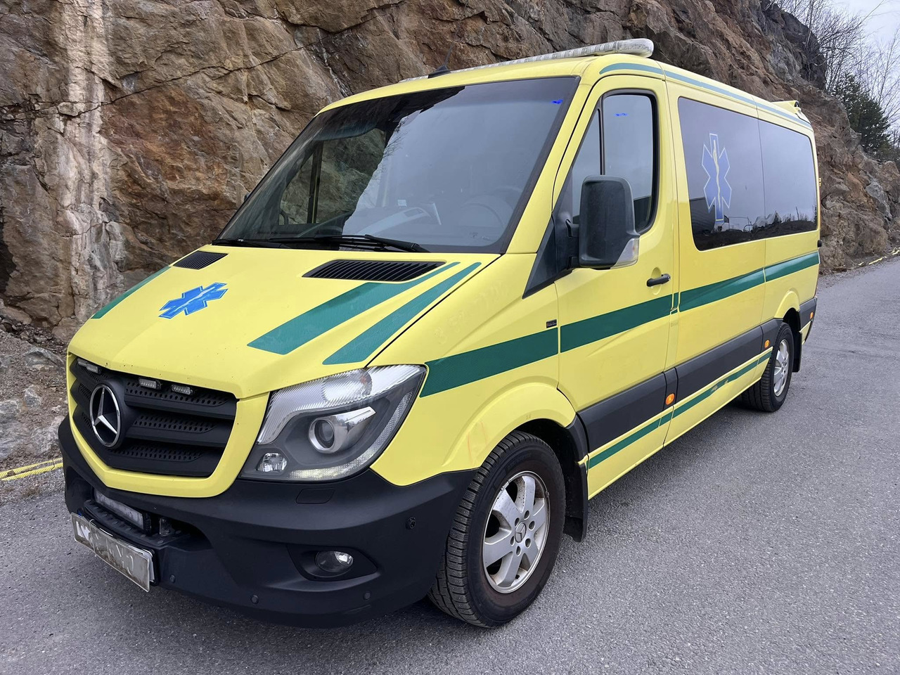 Mercedes-Benz Sprinter 316 - 2 stretcher ambulance - RESERVERAD!! - Ambulance: photos 1 Mercedes-Benz Sprinter 316 - 2 stretcher ambulance - RESERVERAD!! - Ambulance: photos 1