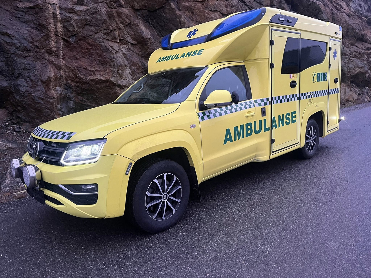 VOLKSWAGEN Amarok XL 4motion - SOLD/SÅLD !!! - Ambulance: photos 1 VOLKSWAGEN Amarok XL 4motion - SOLD/SÅLD !!! - Ambulance: photos 1