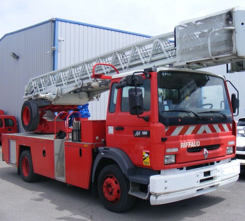 Renault Midliner M180 Drehleiter Feuerwehr EPSA23.5 1999 - Camion avec nacelle: photos 2 Renault Midliner M180 Drehleiter Feuerwehr EPSA23.5 1999 - Camion avec nacelle: photos 2